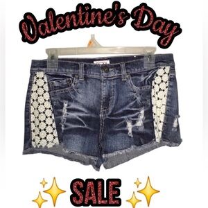 Mudd Distressed Floral Lace Blue Jean Shorts 🦋